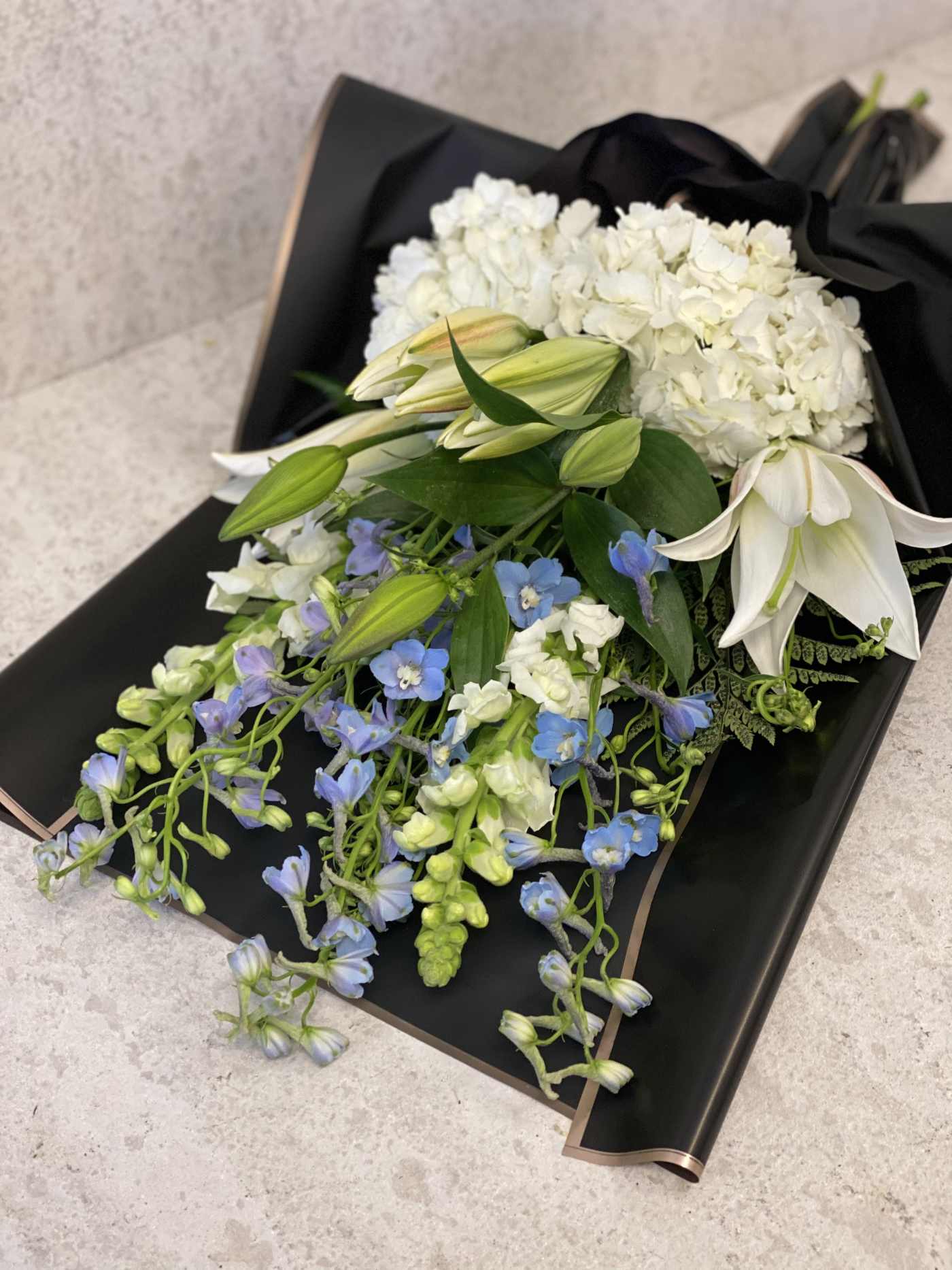 Blue FLOWERS Bouquet – Same Day Flower Delivery LA